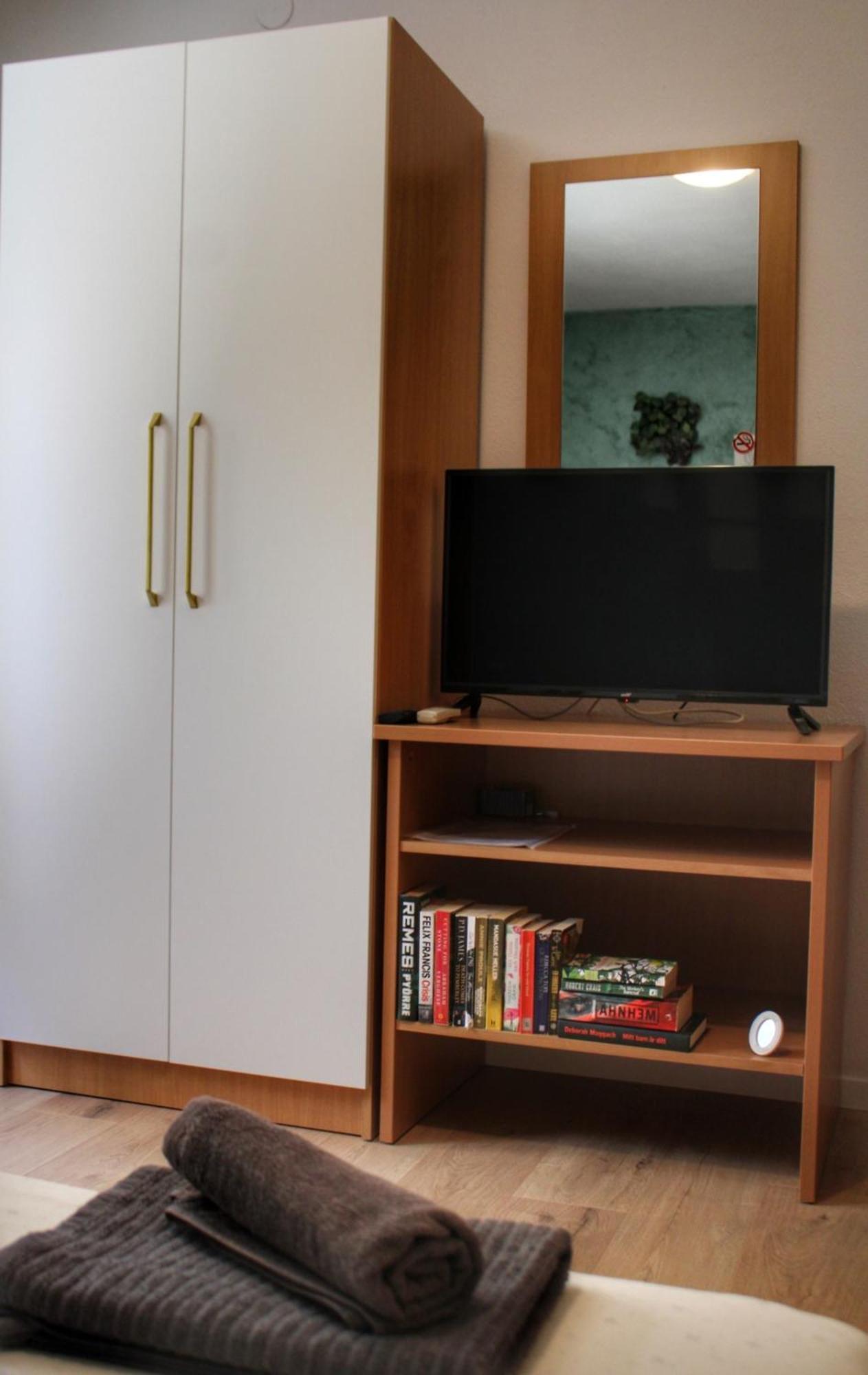 Studio Laura-Spacious Studio On The Main Beach Makarska Exterior foto